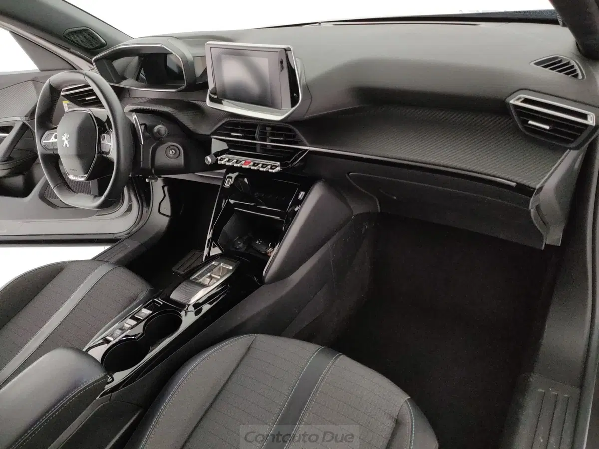 Peugeot 2008 usata a Caserta (17)