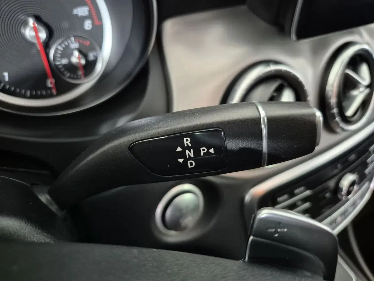 Mercedes-Benz CLA Shooting Brake usata a Alessandria (11)