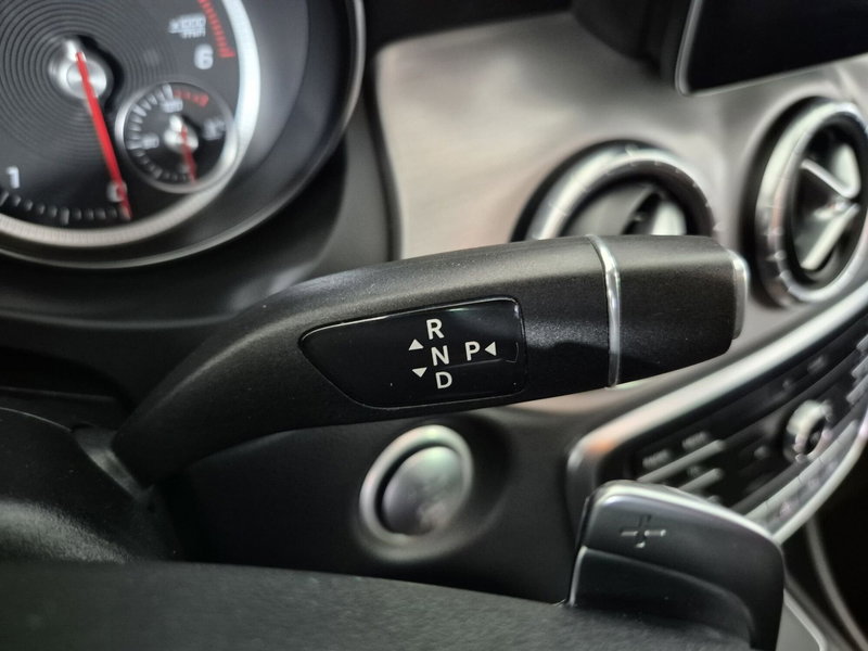 Mercedes-Benz CLA Shooting Brake usata a Alessandria (11)