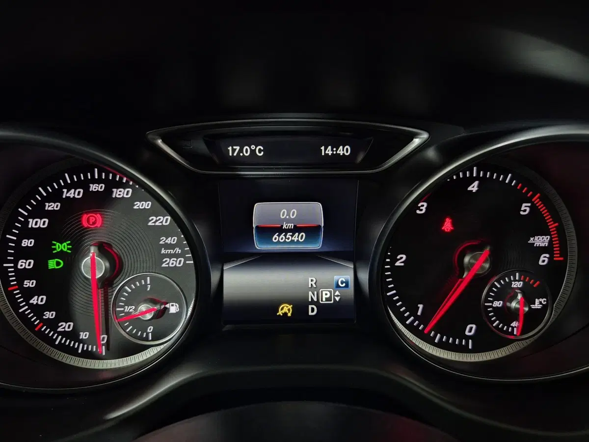 Mercedes-Benz CLA Shooting Brake usata a Alessandria (15)