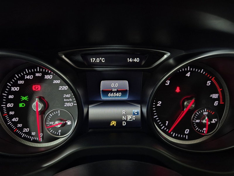 Mercedes-Benz CLA Shooting Brake usata a Alessandria (15)