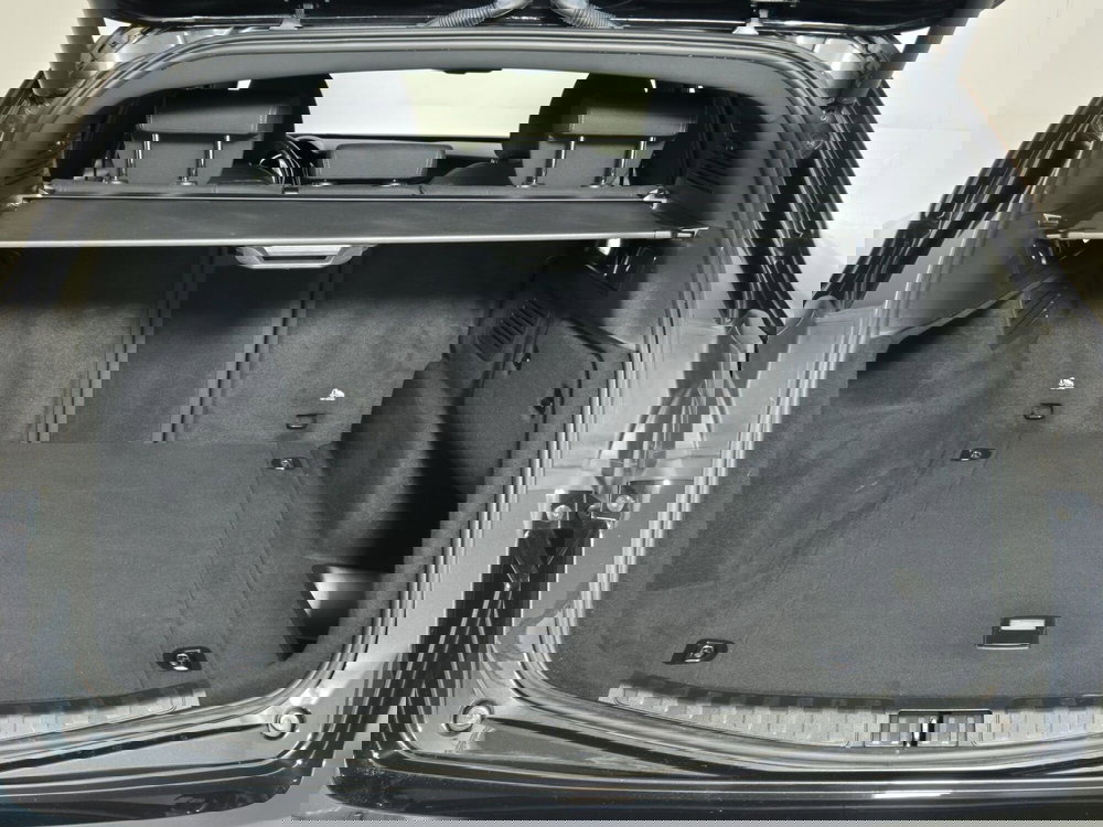 Alfa Romeo Stelvio usata a Torino (13)