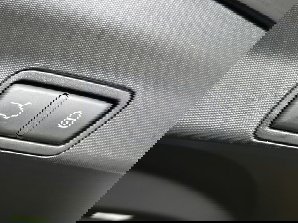 Alfa Romeo Stelvio usata a Torino (18)