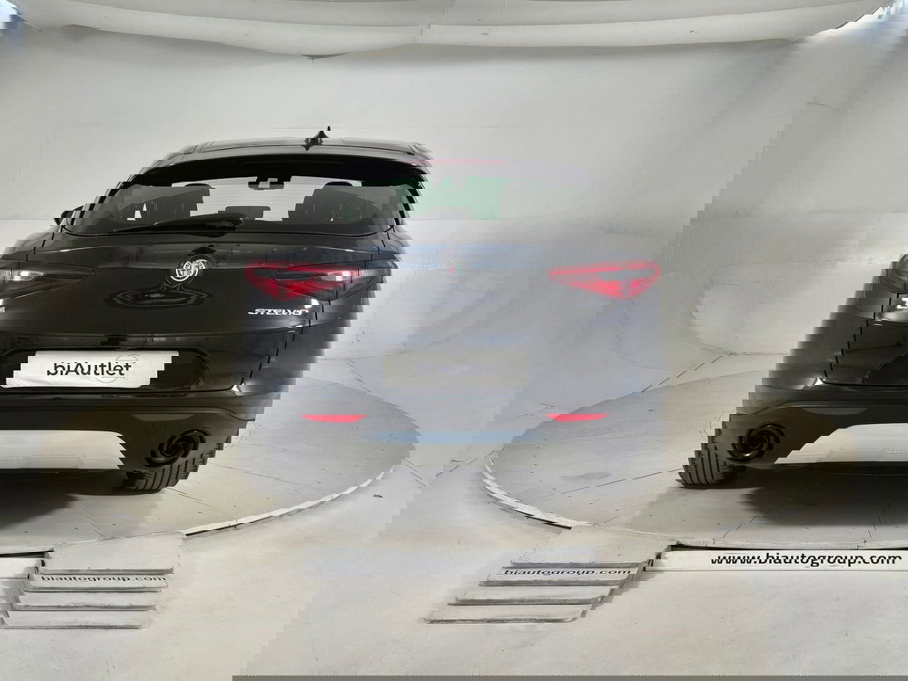 Alfa Romeo Stelvio usata a Torino (3)