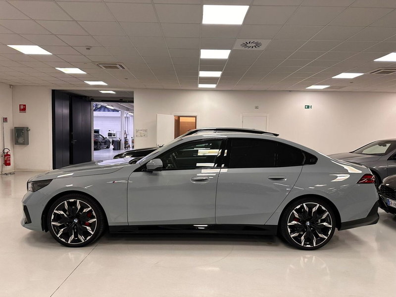 BMW Serie 5 usata a Cuneo (6)