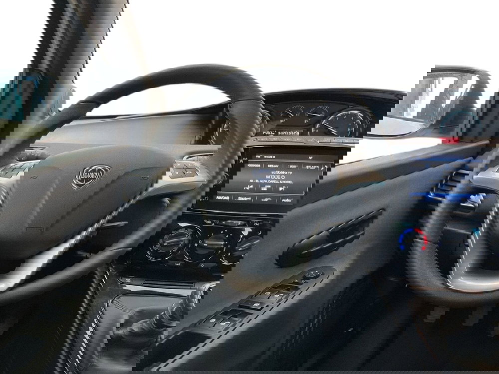 Lancia Ypsilon usata a Torino (12)