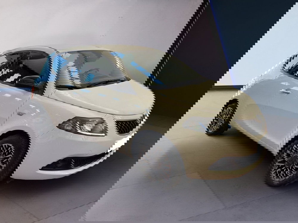 Lancia Ypsilon usata a Torino (2)