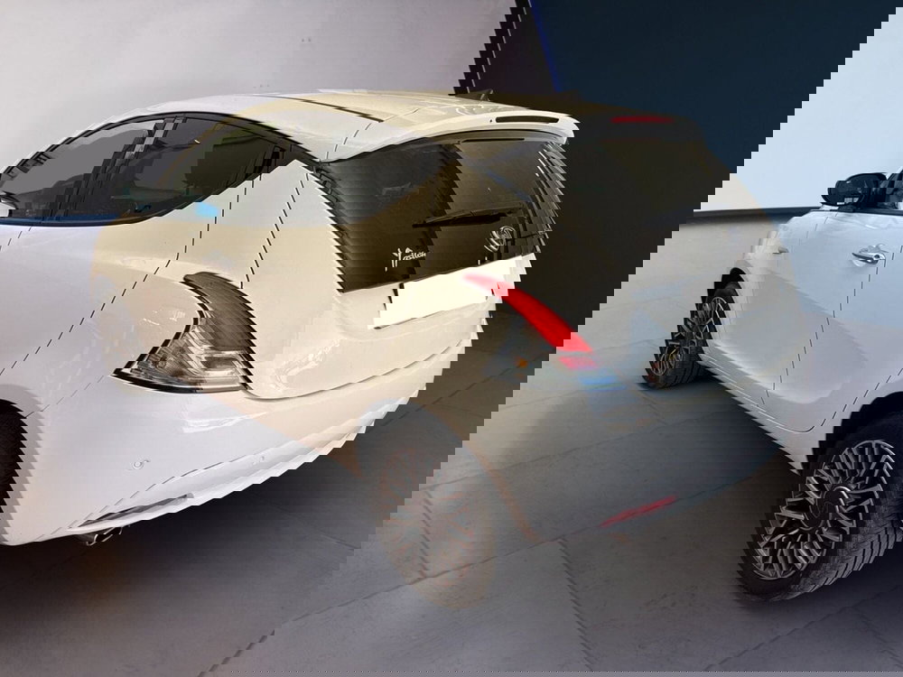 Lancia Ypsilon usata a Torino (4)