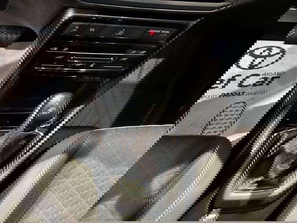 Volkswagen T-Cross usata a Milano (15)