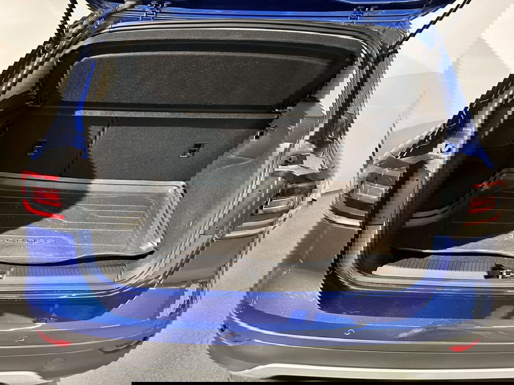 Volkswagen T-Cross usata a Milano (6)