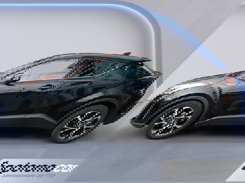 Toyota Toyota C-HR usata a Milano (3)