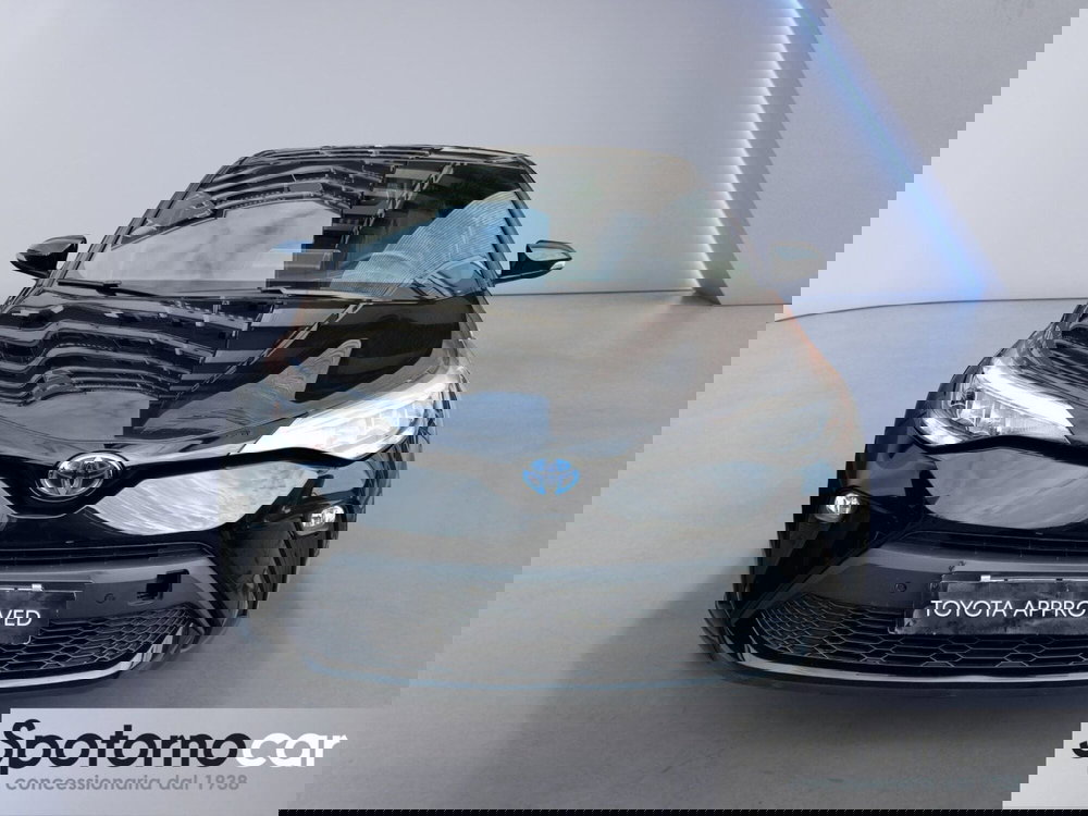 Toyota Toyota C-HR usata a Milano (5)