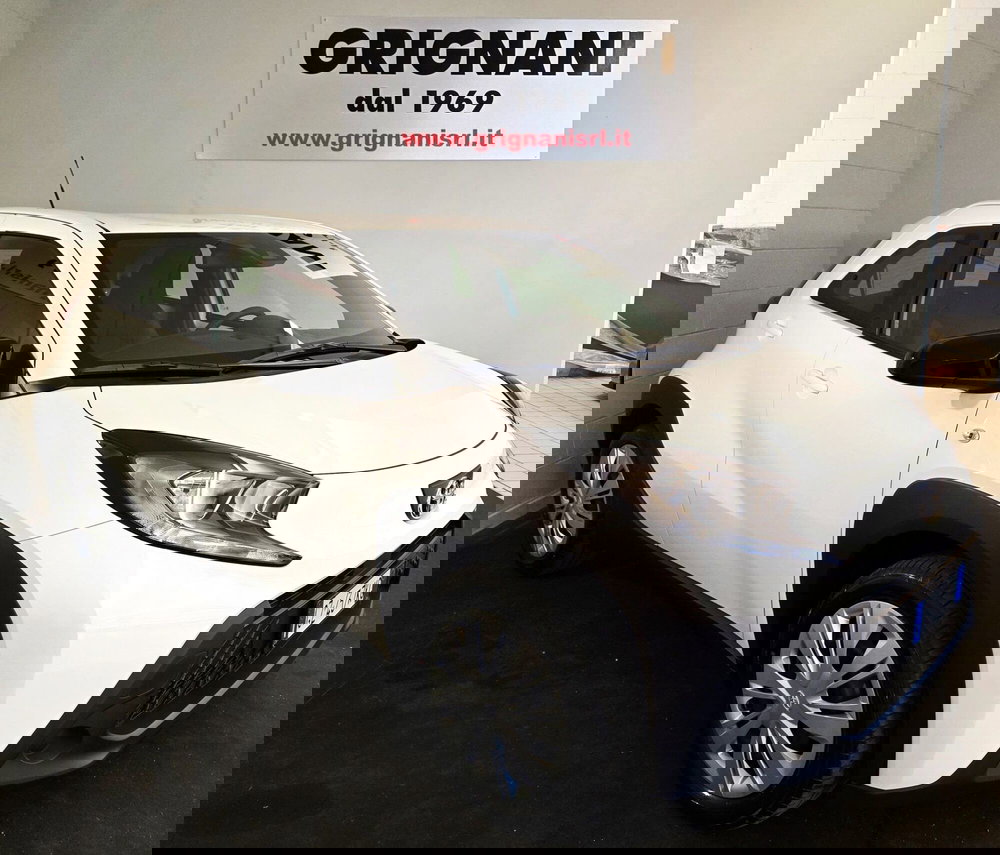 Toyota Aygo X nuova a Pavia