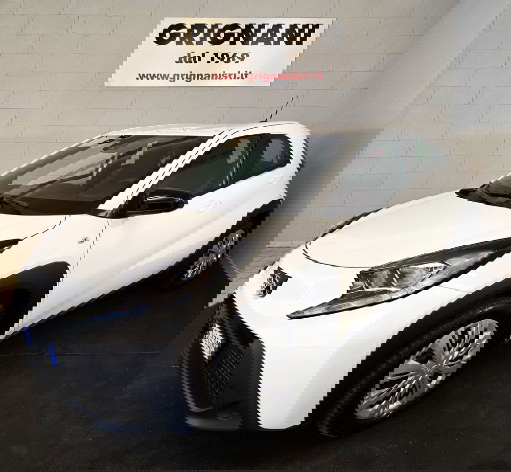 Toyota Aygo X nuova a Pavia (16)