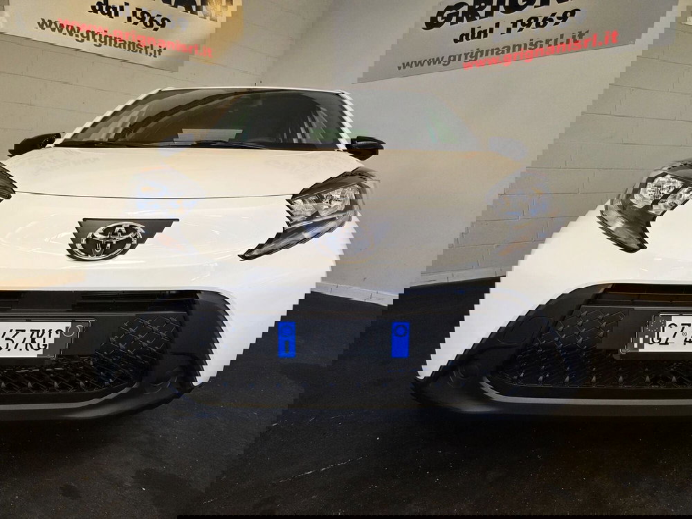 Toyota Aygo X nuova a Pavia (2)