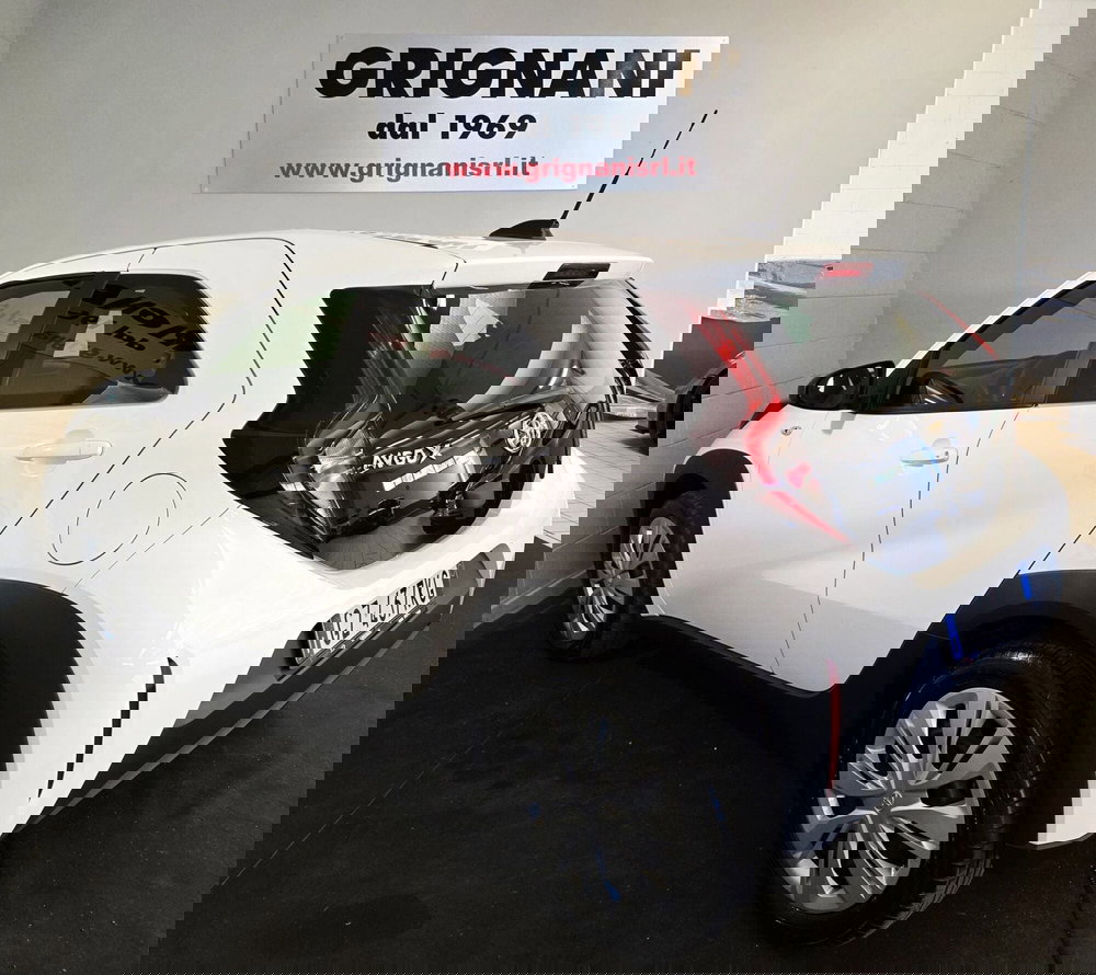 Toyota Aygo X nuova a Pavia (3)