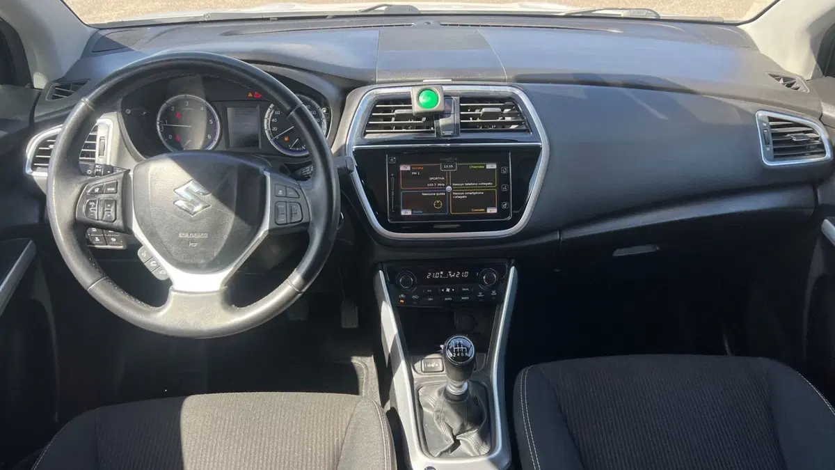 Suzuki S-Cross usata a Alessandria (10)