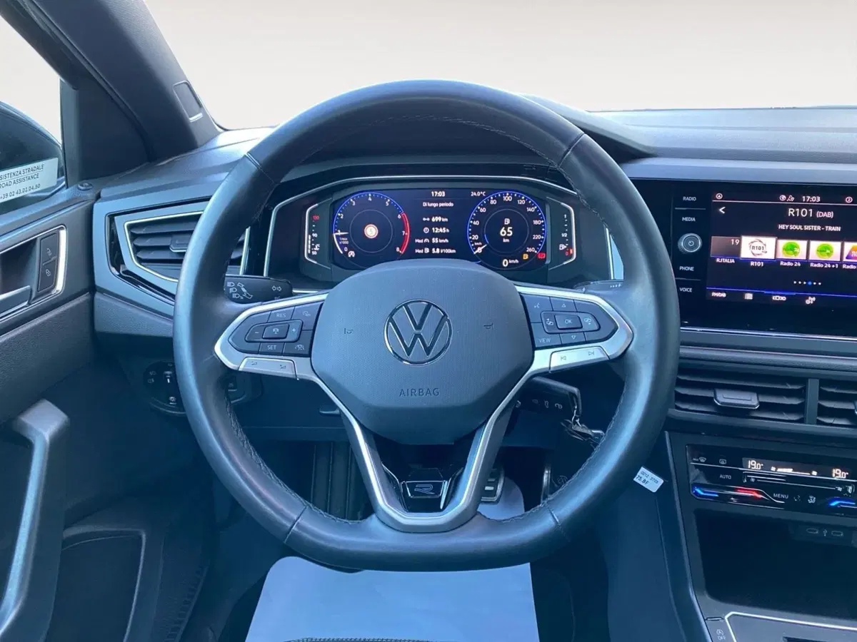 Volkswagen Taigo usata a Bologna (12)