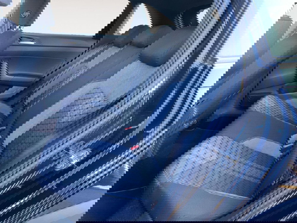 Volkswagen Taigo usata a Bologna (13)