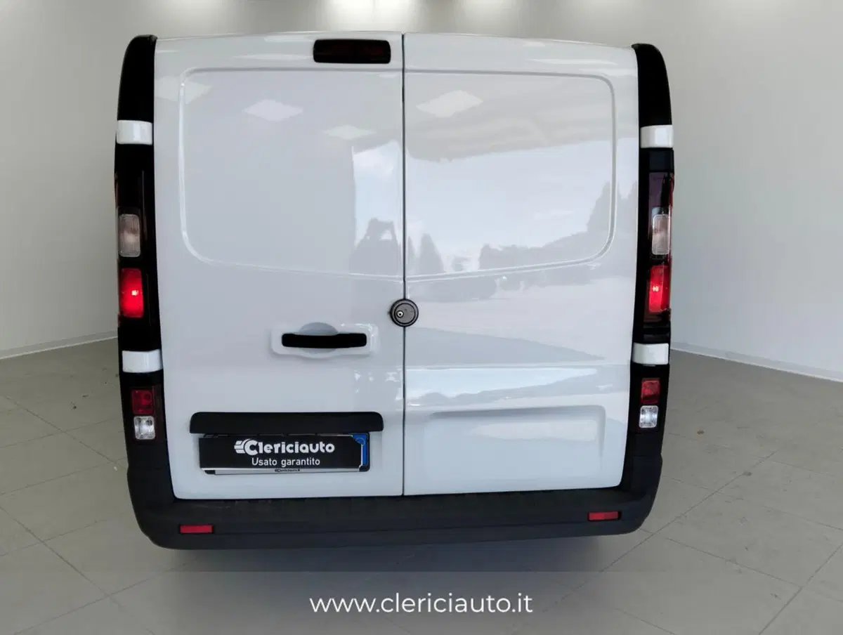 Opel Vivaro Furgone usata a Como (2)