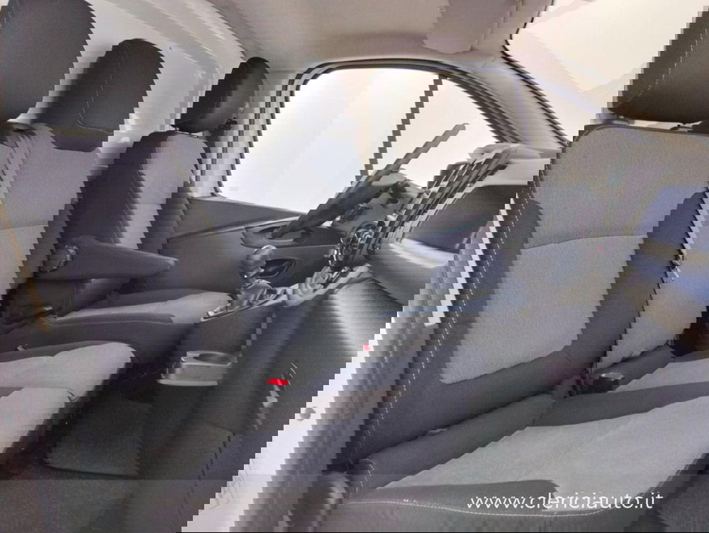 Opel Vivaro Furgone usata a Como (3)