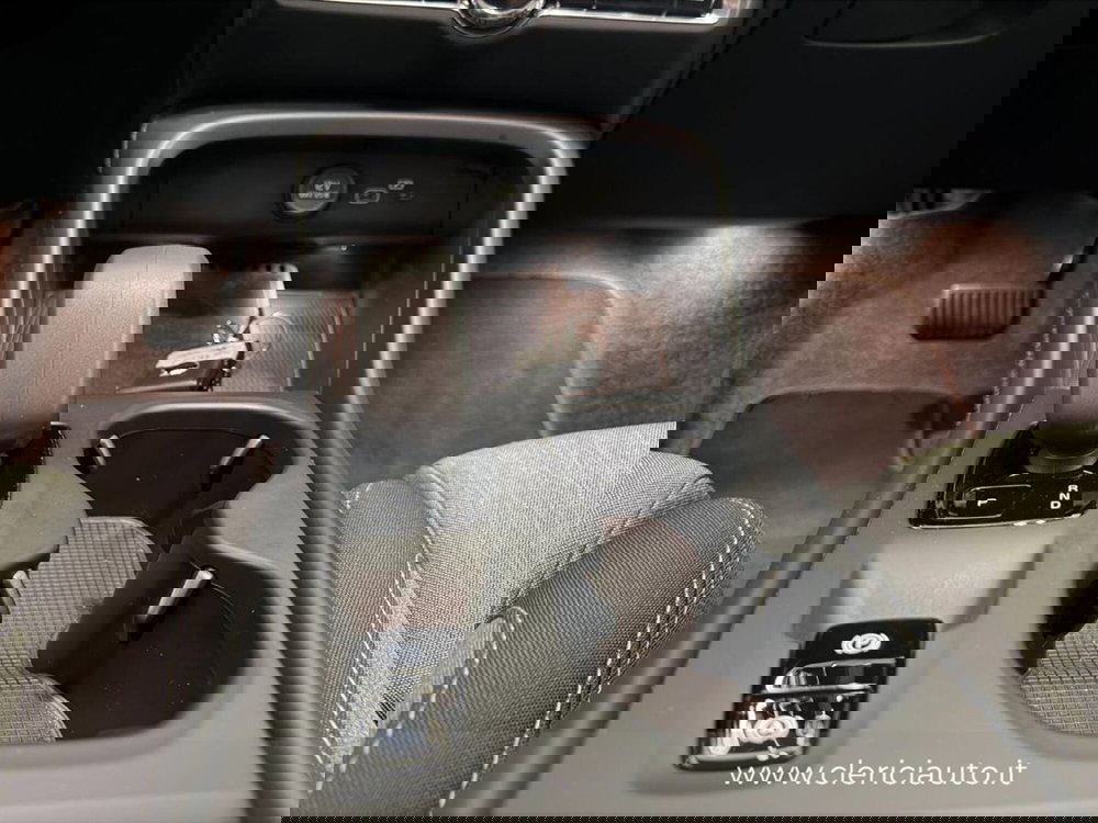 Volvo XC40 usata a Como (13)