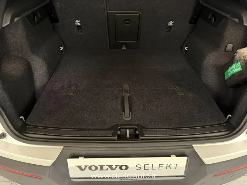 Volvo XC40 usata a Como (17)