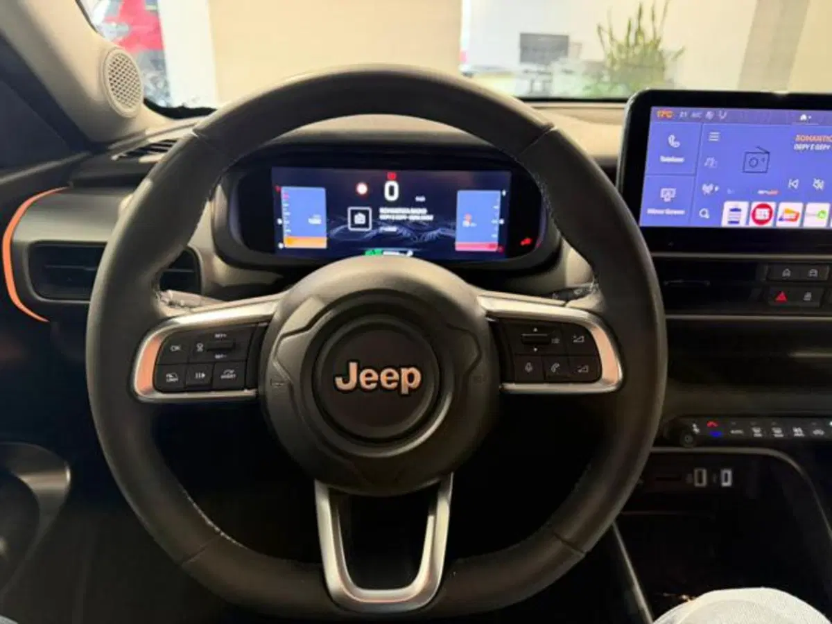 Jeep Avenger usata a Salerno (14)