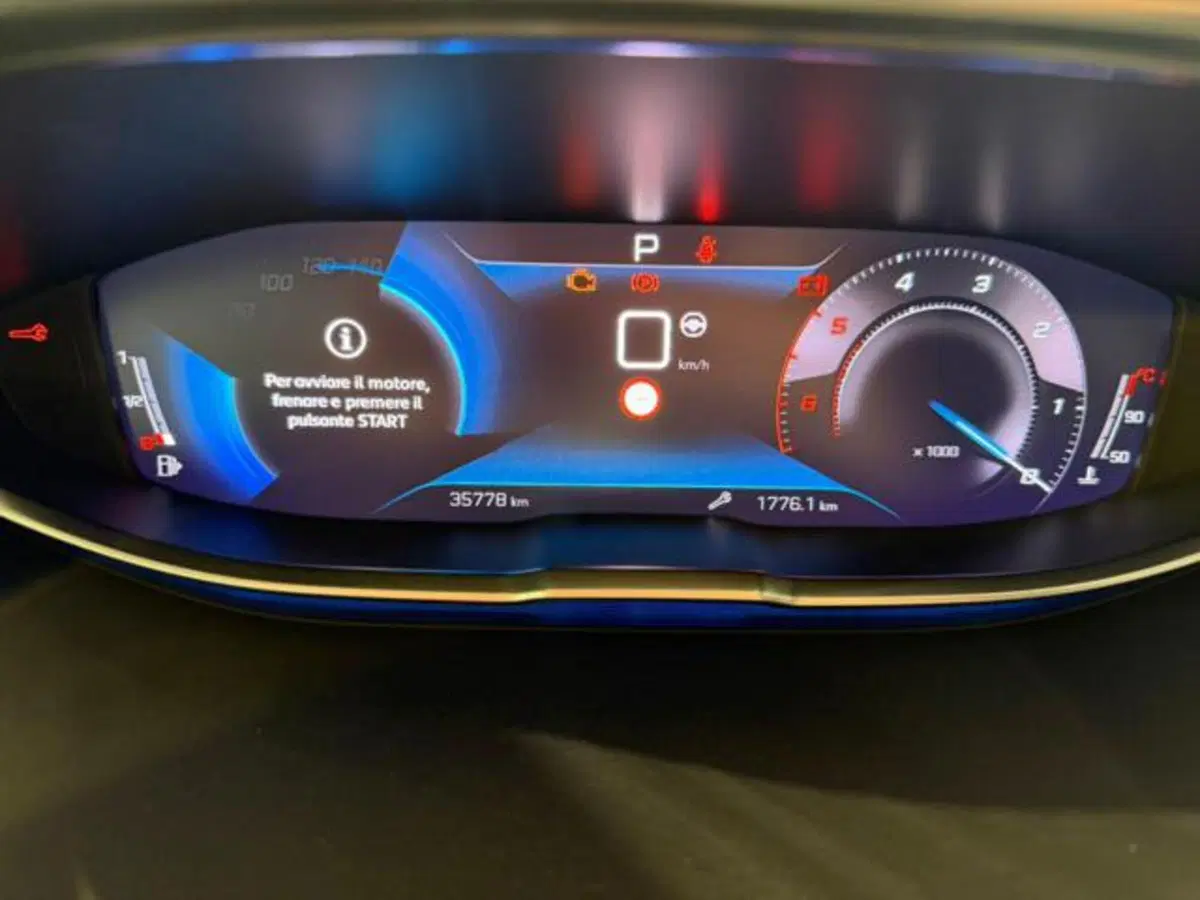 Peugeot 3008 usata a Salerno (15)