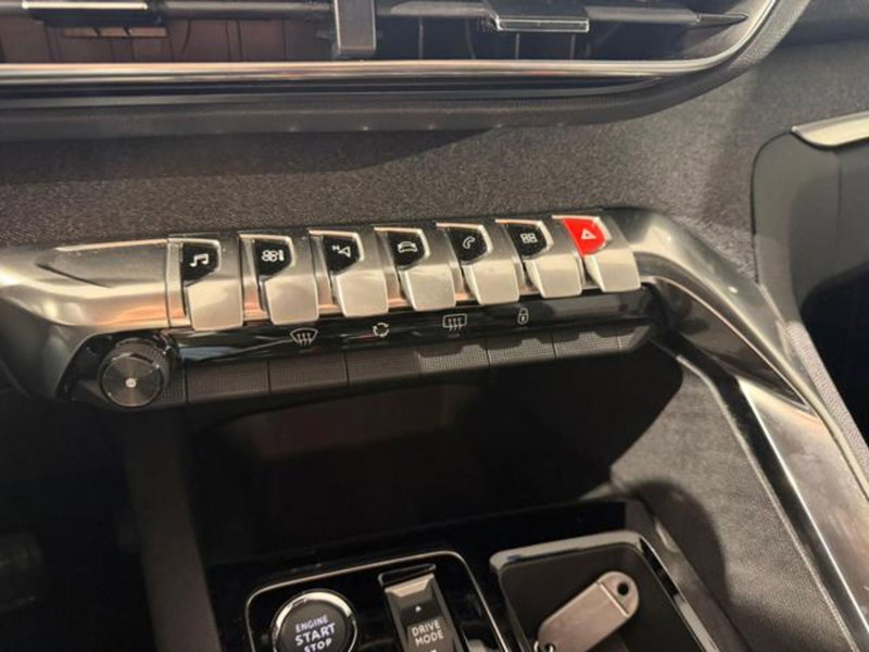 Peugeot 3008 usata a Salerno (17)