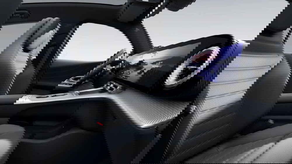 Mercedes-Benz GLC nuova a Pescara (10)