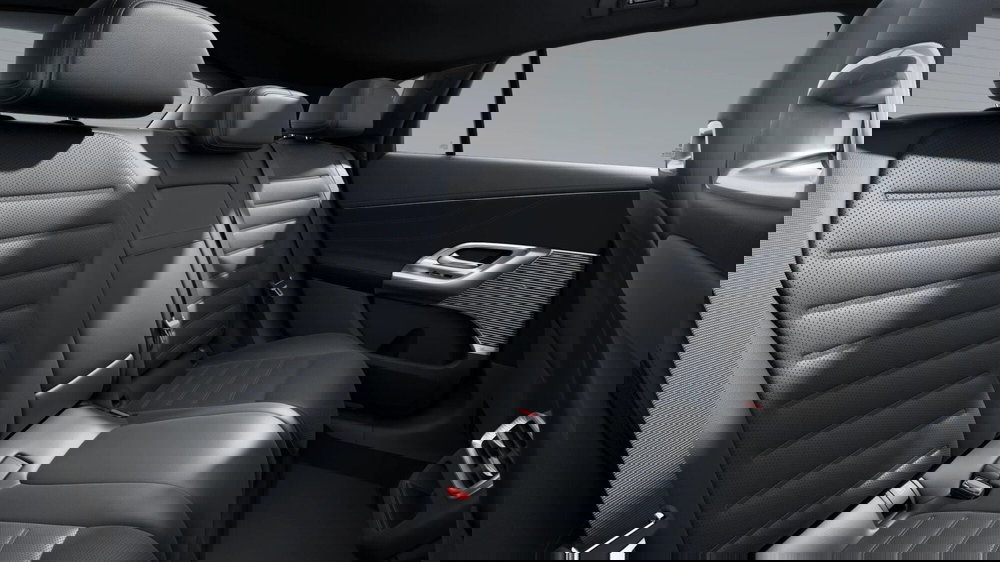 Mercedes-Benz GLC nuova a Pescara (12)