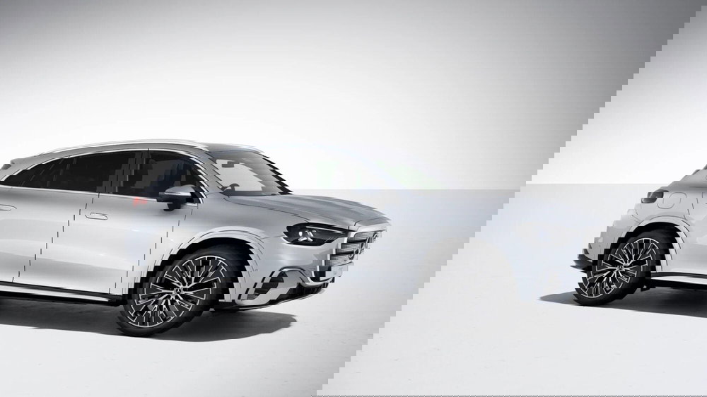 Mercedes-Benz GLC nuova a Pescara (5)