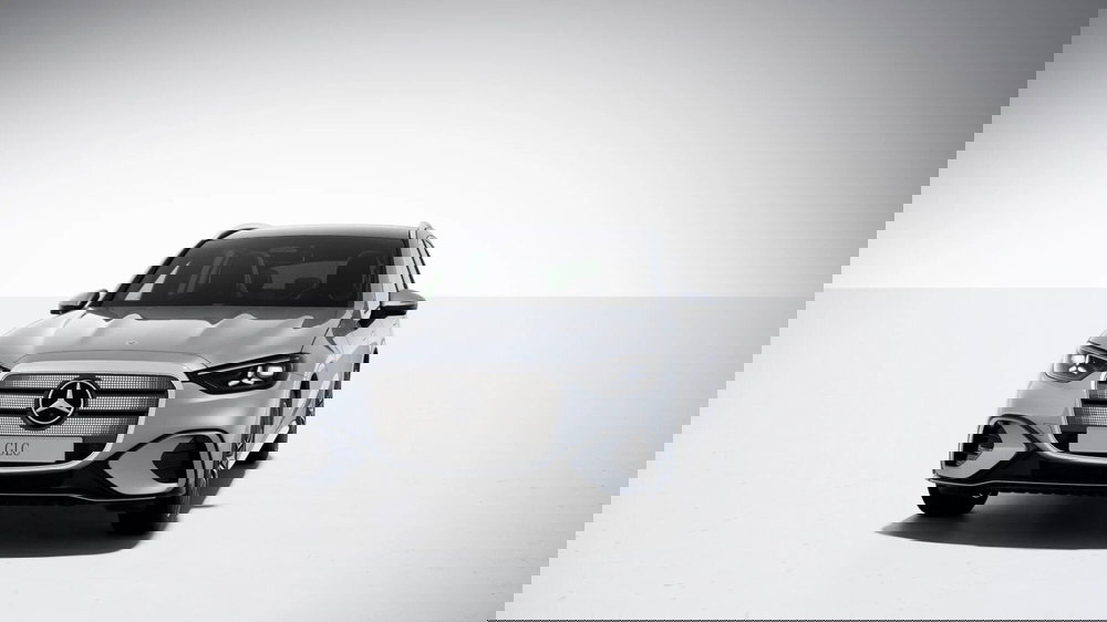 Mercedes-Benz GLC nuova a Pescara (9)