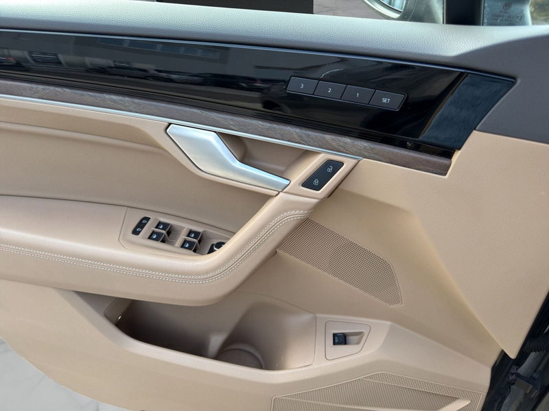 Volkswagen Touareg usata a Cosenza (11)