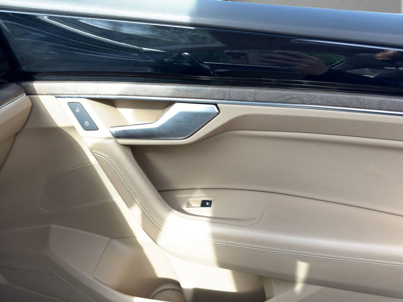 Volkswagen Touareg usata a Cosenza (16)