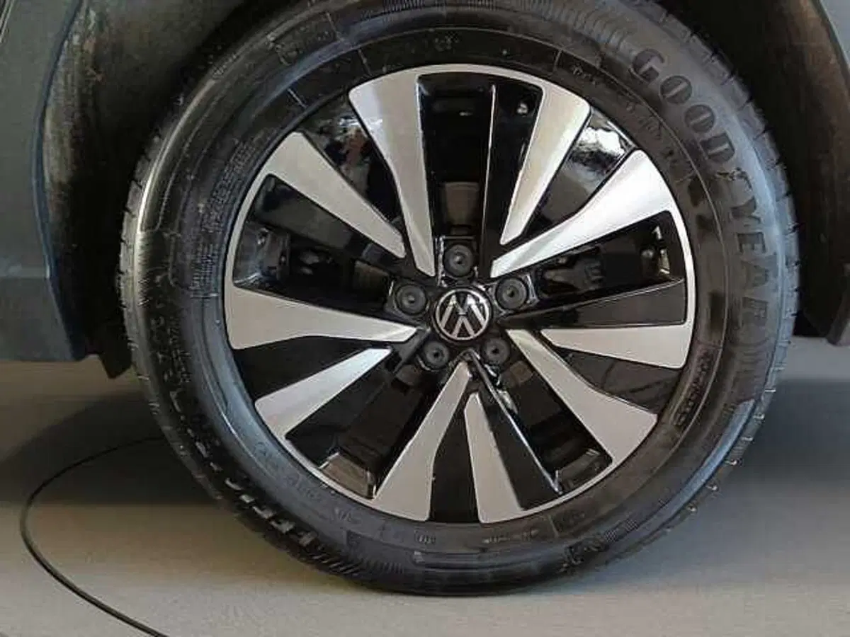 Volkswagen Taigo usata a Roma (8)