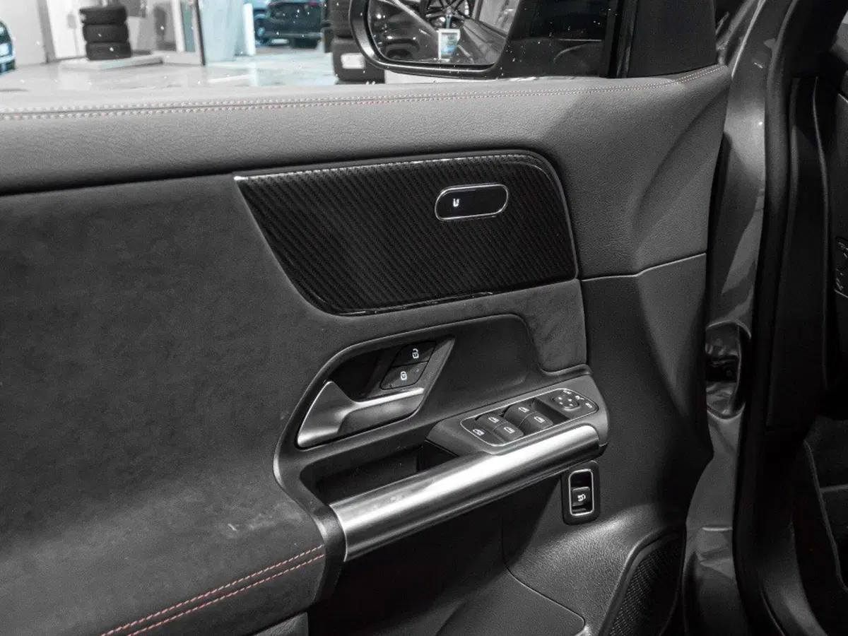 Mercedes-Benz GLA SUV nuova a Ancona (10)