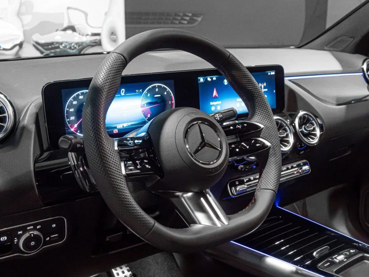 Mercedes-Benz GLA SUV nuova a Ancona (11)
