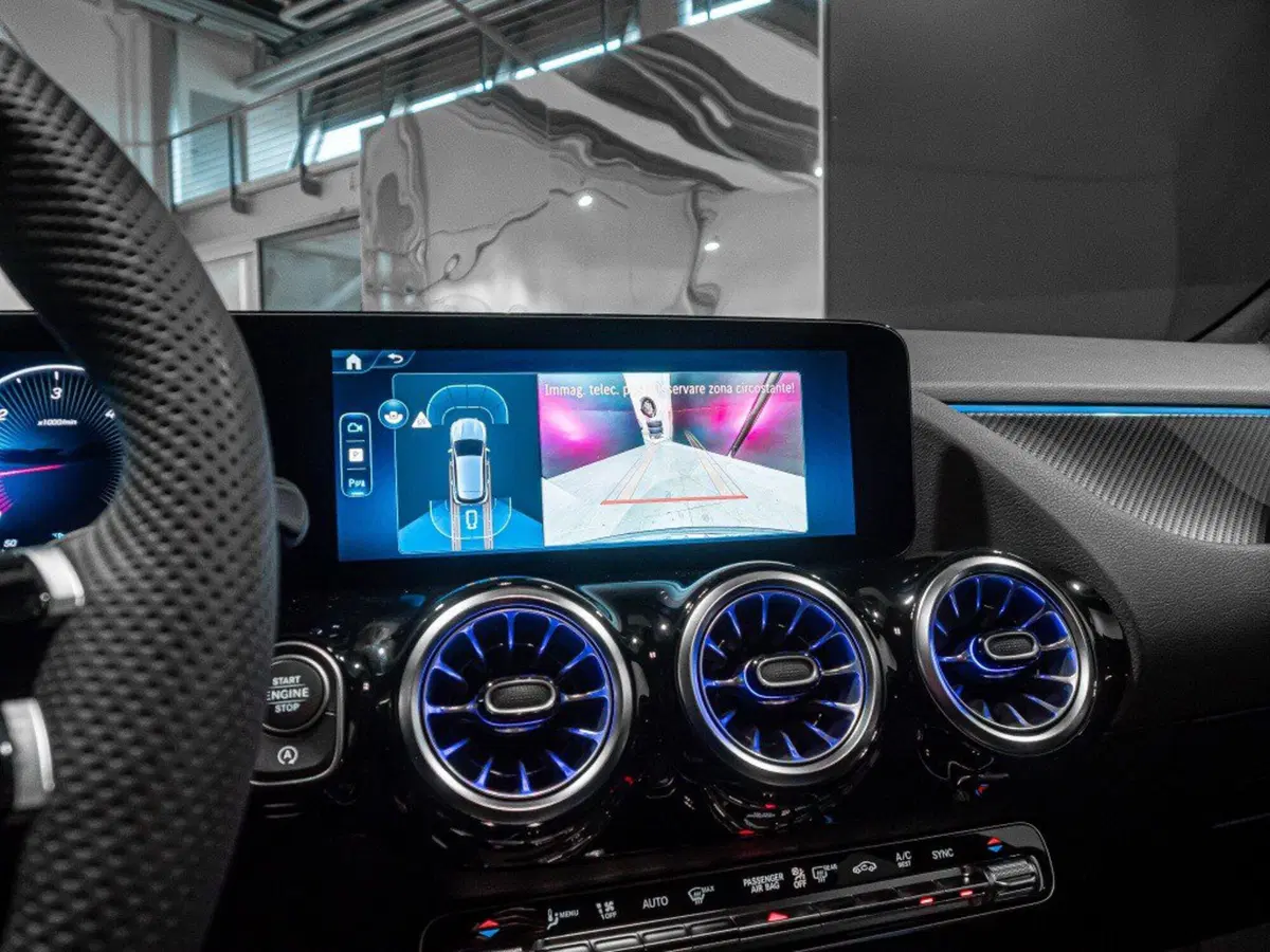 Mercedes-Benz GLA SUV nuova a Ancona (15)