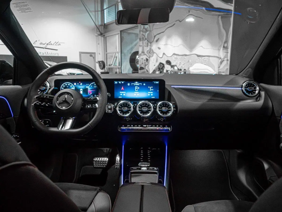 Mercedes-Benz GLA SUV nuova a Ancona (16)