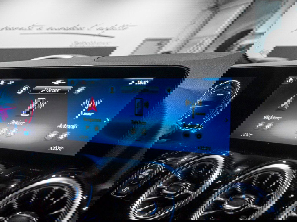 Mercedes-Benz GLA SUV nuova a Ancona (18)