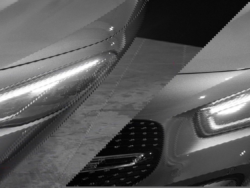 Mercedes-Benz GLA SUV nuova a Ancona (6)