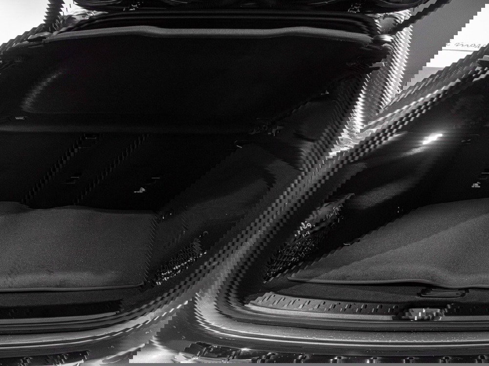 Mercedes-Benz GLA SUV nuova a Ancona (9)