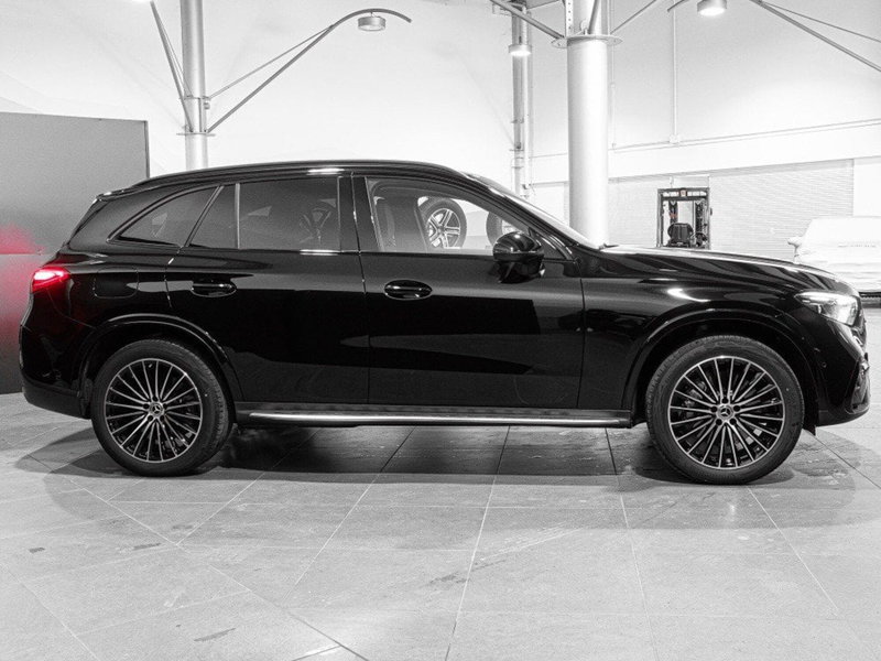 Mercedes-Benz GLC nuova a Ancona (4)