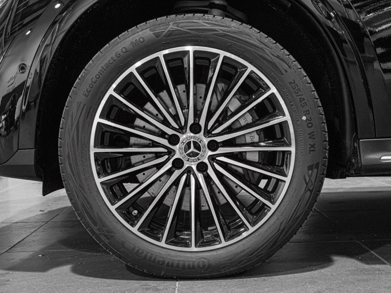 Mercedes-Benz GLC nuova a Ancona (7)