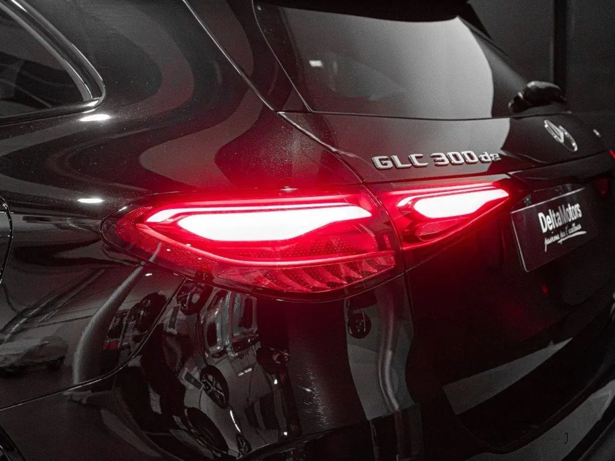 Mercedes-Benz GLC nuova a Ancona (8)