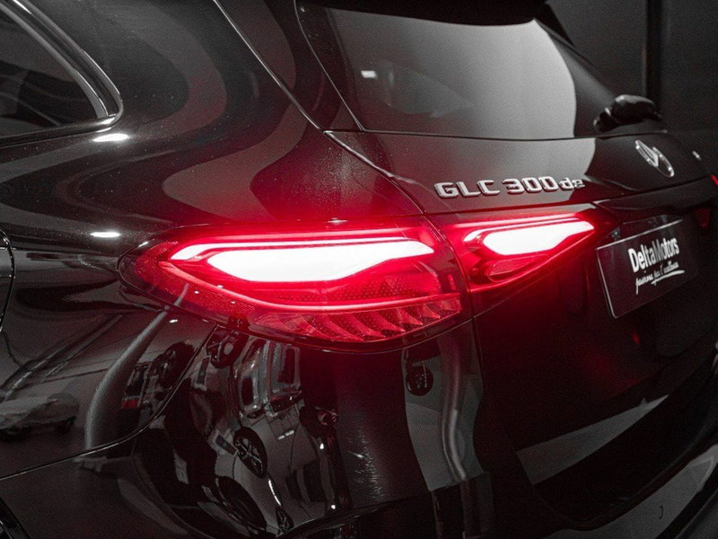 Mercedes-Benz GLC nuova a Ancona (8)