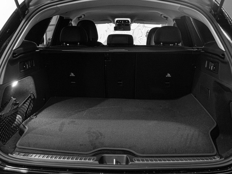 Mercedes-Benz GLC nuova a Ancona (9)