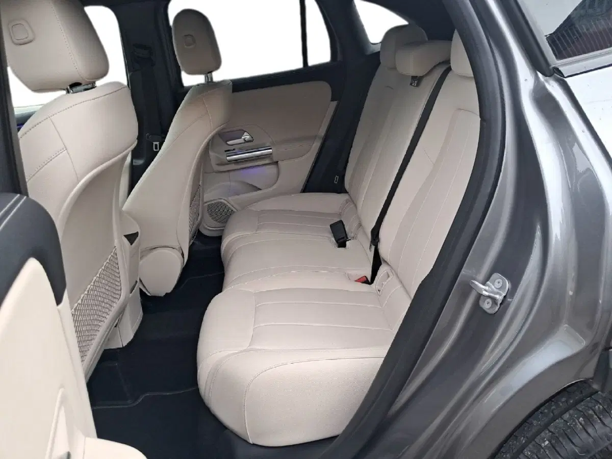 Mercedes-Benz GLA SUV usata a Salerno (11)